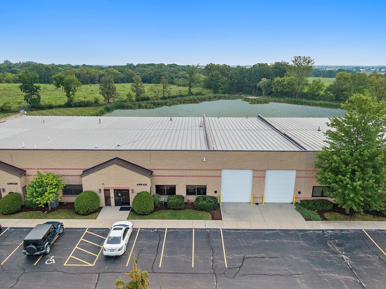 44W110 Route 20, Hampshire, IL for sale - Building Photo - Image 1 of 1