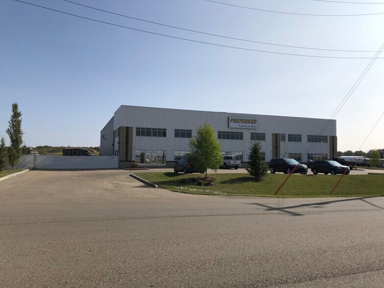 384 Saskatchewan Ave, Spruce Grove, AB for sale - Primary Photo - Image 1 of 1