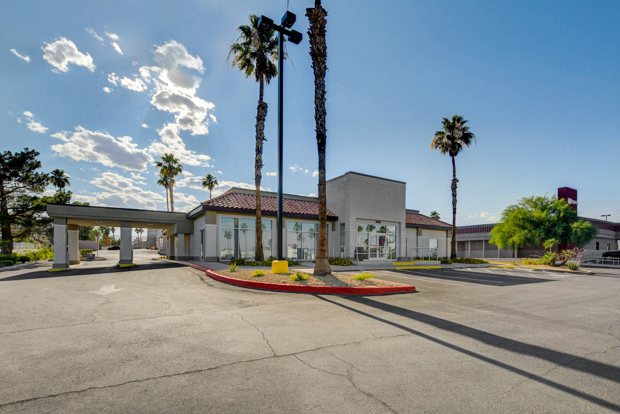 6985 W Sahara Ave, Las Vegas, NV for lease Building Photo- Image 1 of 5