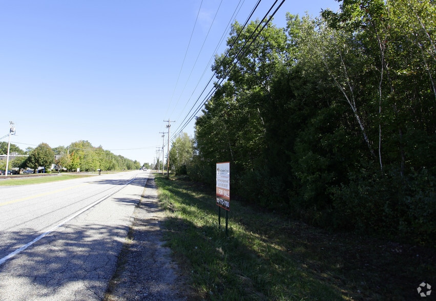 85 Industrial Park Rd, Saco, ME for sale - Primary Photo - Image 1 of 2