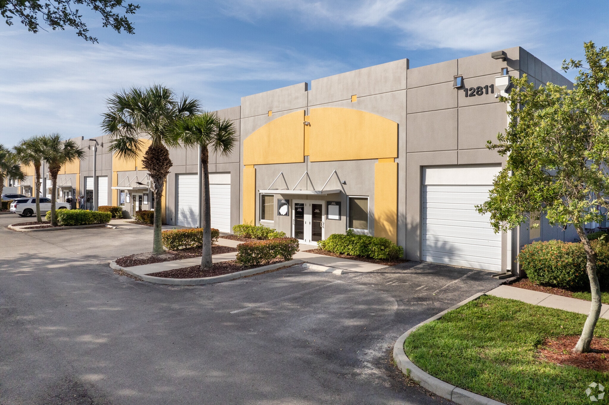 12811 Commerce Lakes Dr, Fort Myers, FL for lease Primary Photo- Image 1 of 11