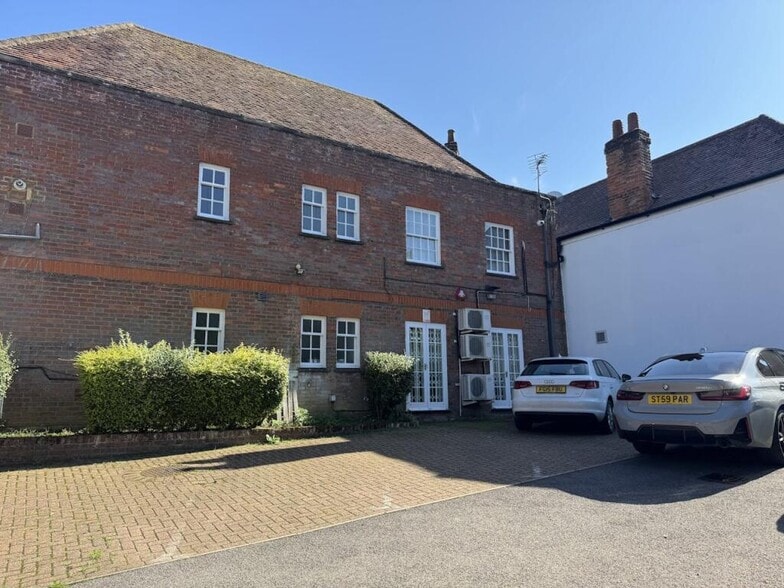 13 High St, Elstree for sale - Building Photo - Image 2 of 13