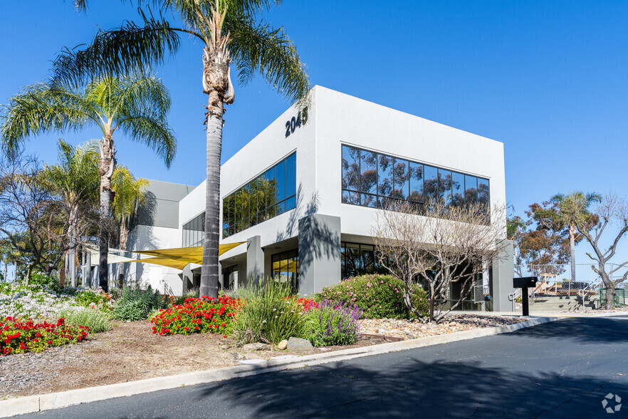 2045 Corte Del Nogal, Carlsbad, CA for lease - Building Photo - Image 1 of 7