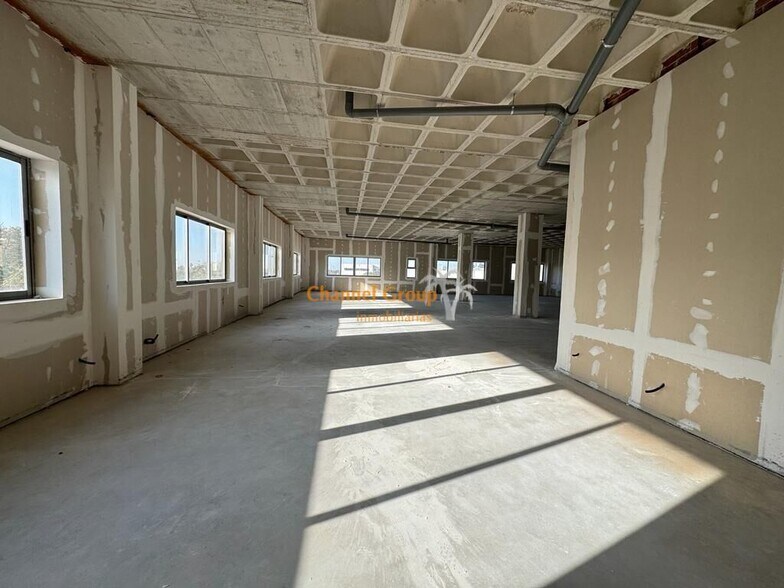 Industrial in Alicante, Alicante for lease - Building Photo - Image 2 of 8