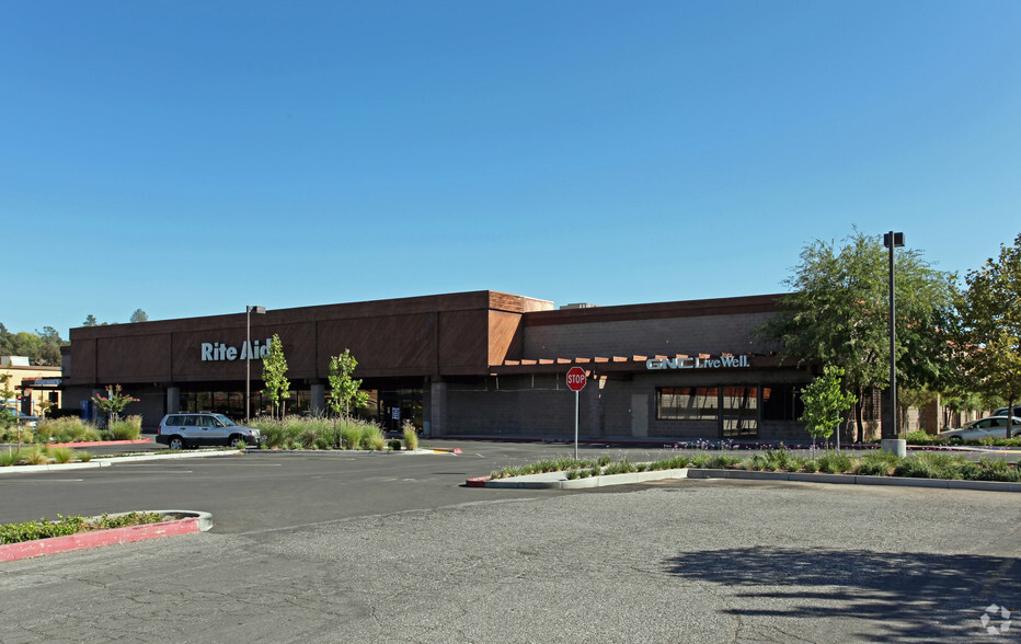 2805 Bell Rd, Auburn, CA for lease - Primary Photo - Image 1 of 5