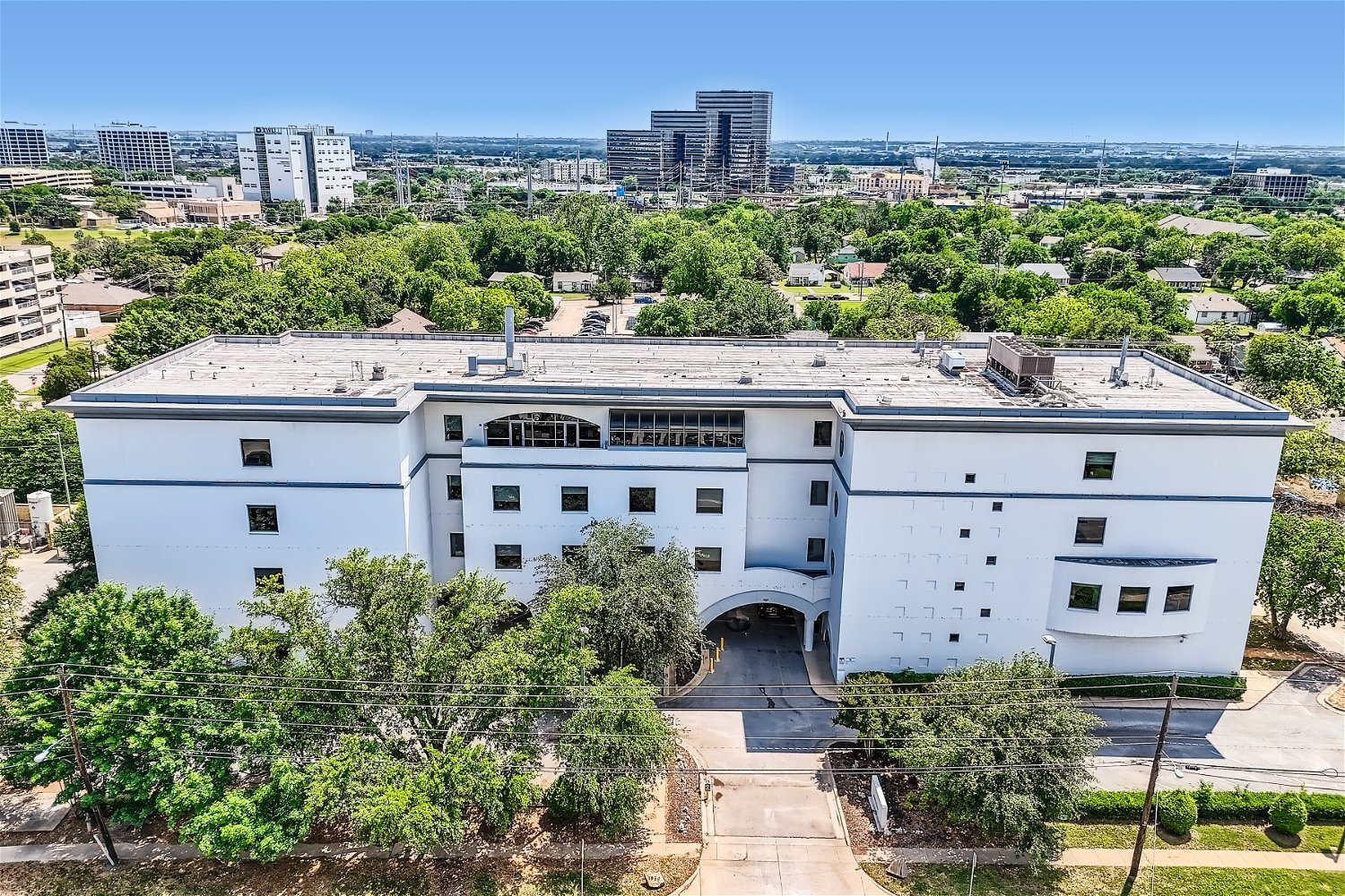 1950 Record Crossing Rd, Dallas, TX for lease Building Photo- Image 1 of 11