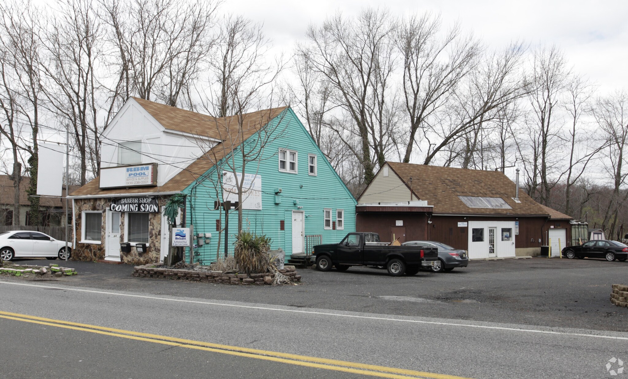 44 Old Matawan Rd, Old Bridge, NJ for sale Primary Photo- Image 1 of 1