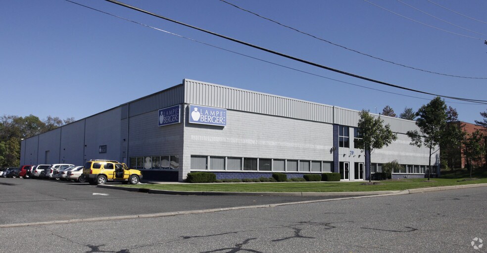 20 Commerce Dr, Somerset, NJ 08873