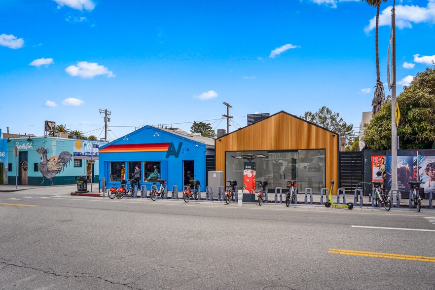 1222 Abbot Kinney, Venice, CA for lease - Building Photo - Image 3 of 20