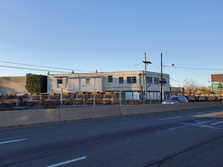 2835 Crescent Blvd, Collingswood, NJ for lease - Building Photo - Image 1 of 17