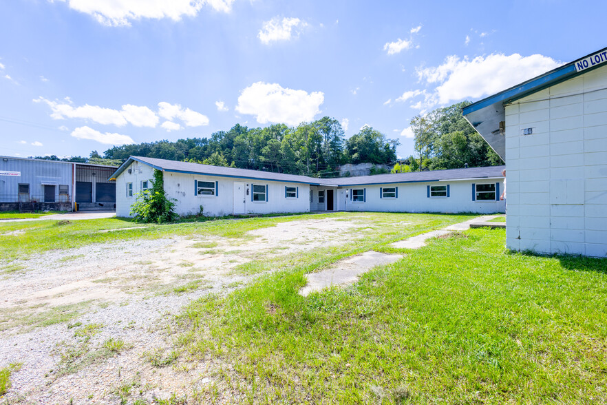 3413 Terminal Ct, Columbus, GA for sale - Building Photo - Image 3 of 18