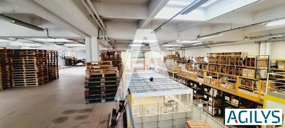 Flex in Rungis for lease - Interior Photo - Image 2 of 12