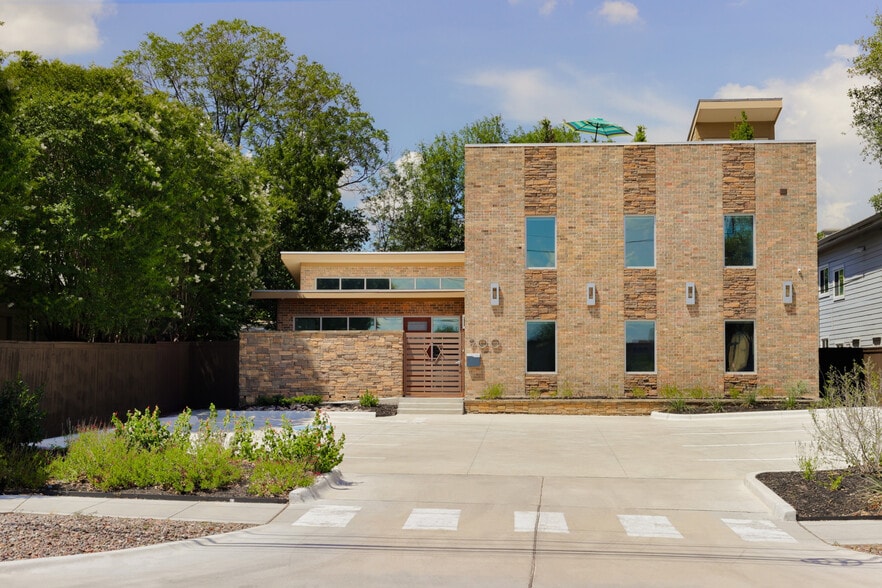 900 W North Loop Blvd, Austin, TX for sale - Building Photo - Image 2 of 52