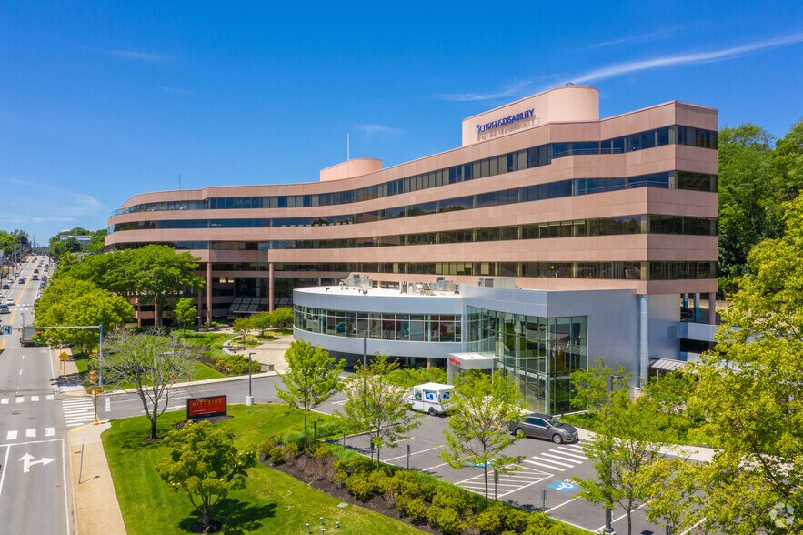 1075 Main St, Waltham, MA 02451 Cityside One