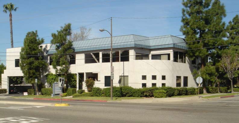 2811 E Katella Ave, Orange, CA for lease - Building Photo - Image 3 of 5