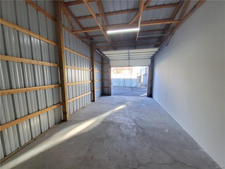 1611 Spruce St, Easton, PA for lease - Building Photo - Image 3 of 15