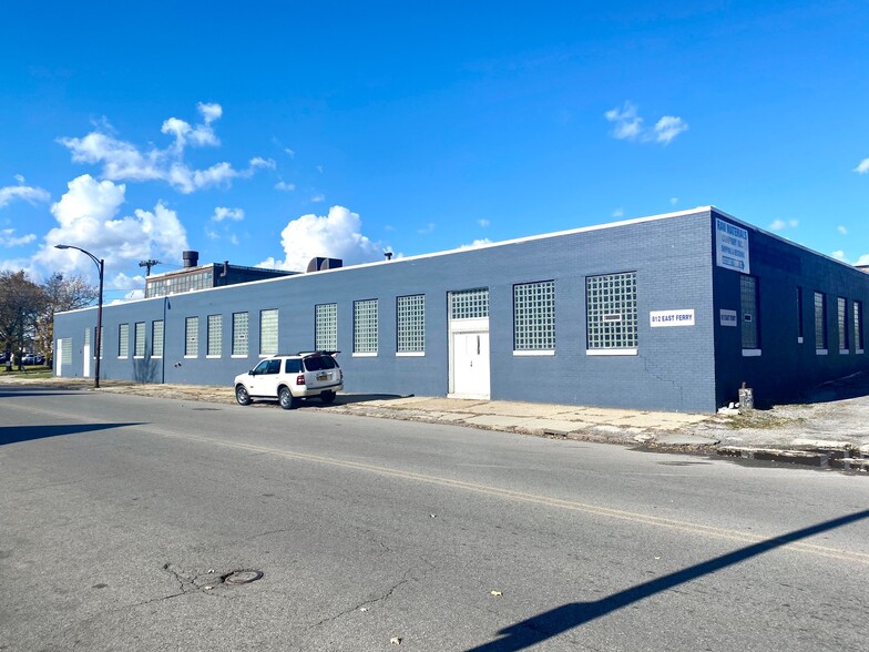 812 E Ferry St, Buffalo, NY for lease - Primary Photo - Image 1 of 21