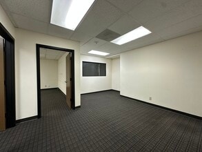 1301 Cordone Ave, Reno, NV for lease Interior Photo- Image 2 of 4