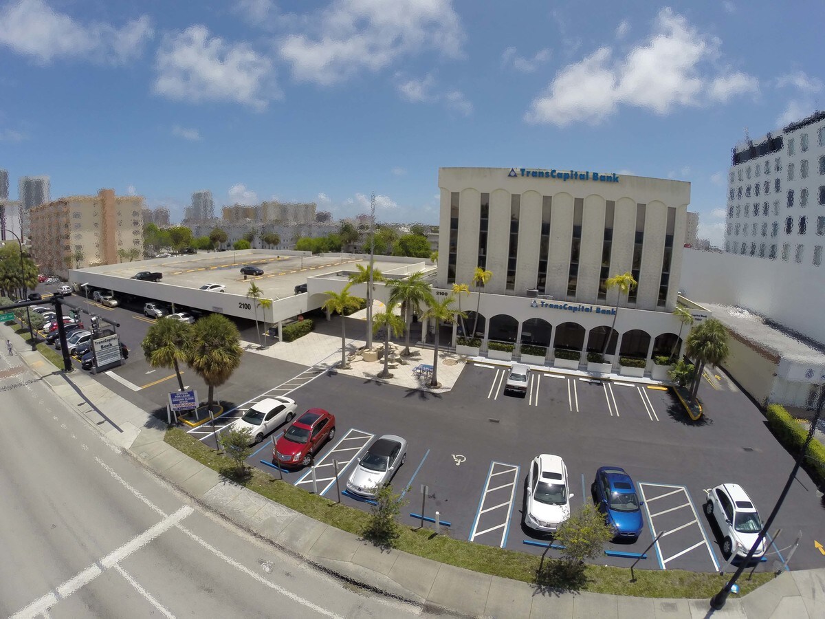 2100 E Hallandale Beach Blvd, Hallandale Beach, FL, 33009 Office