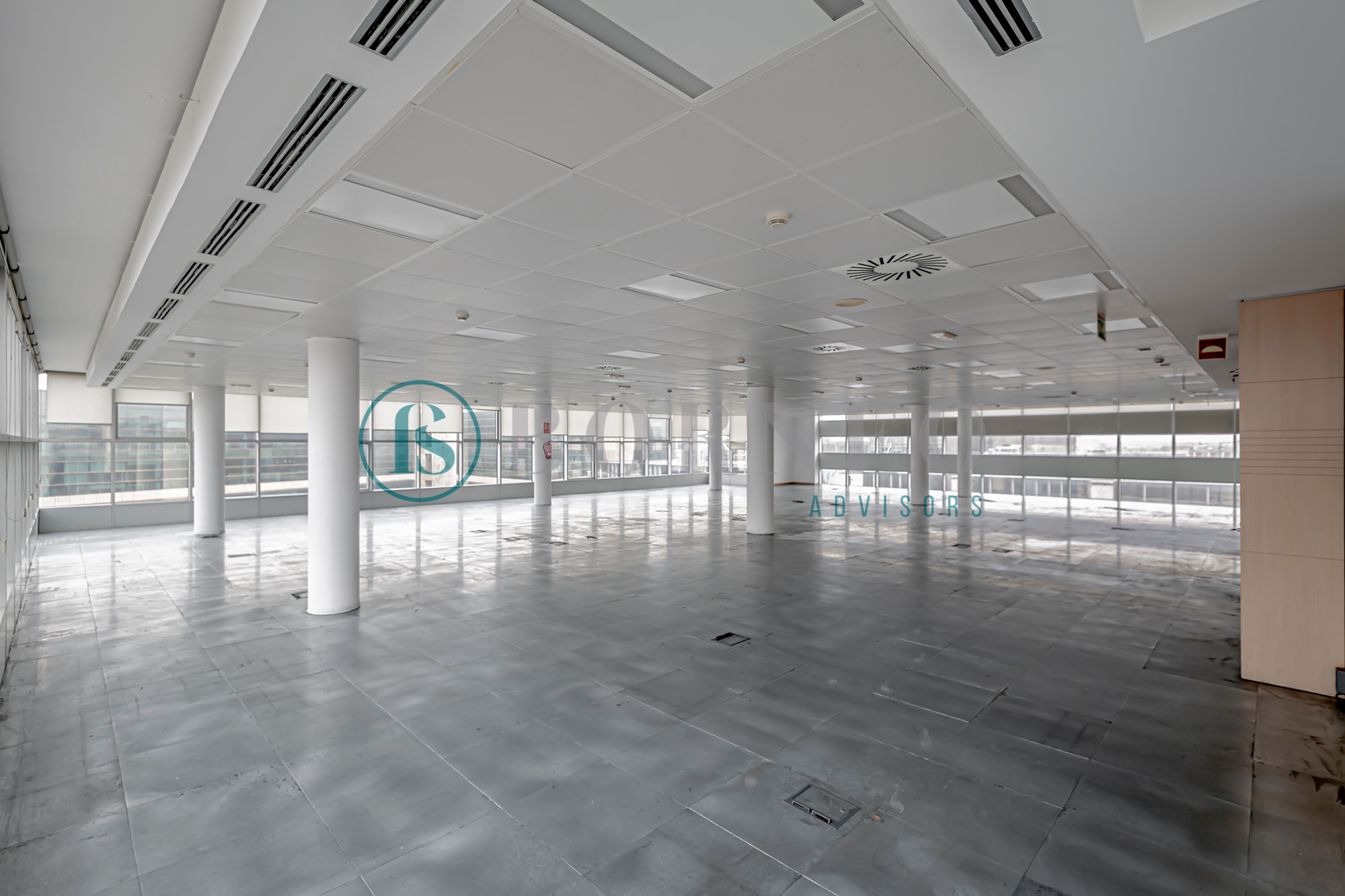 Calle Vía de los Poblados, 3, Madrid, Madrid for lease Interior Photo- Image 1 of 18