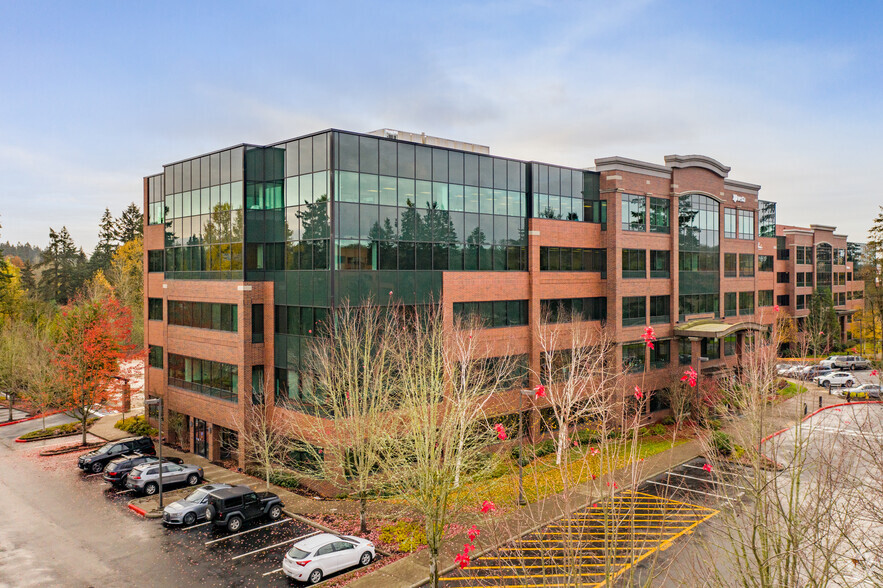 5400 Meadows Rd, Lake Oswego, OR for lease - Primary Photo - Image 1 of 6