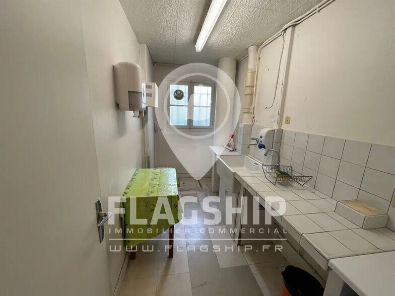 Retail in Meudon for sale - Interior Photo - Image 3 of 8