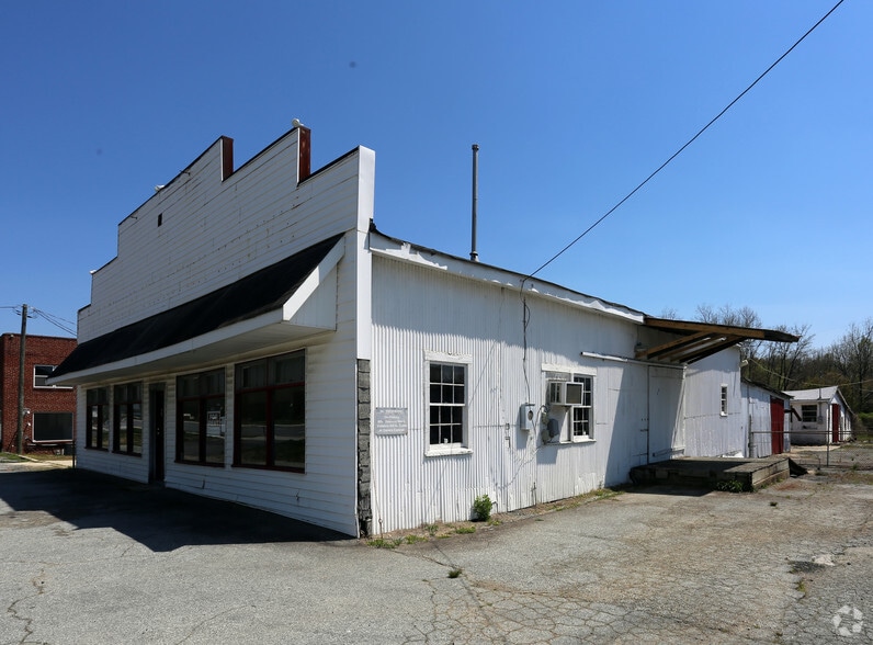 4821 High Point Rd, Greensboro, NC 27407 Retail For Sale