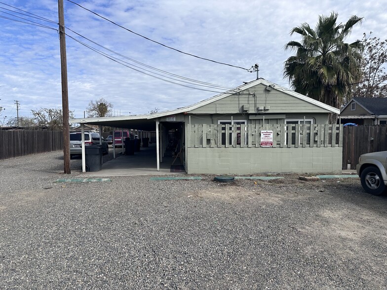 721 Erickson Ave, Modesto, CA for sale - Building Photo - Image 1 of 17