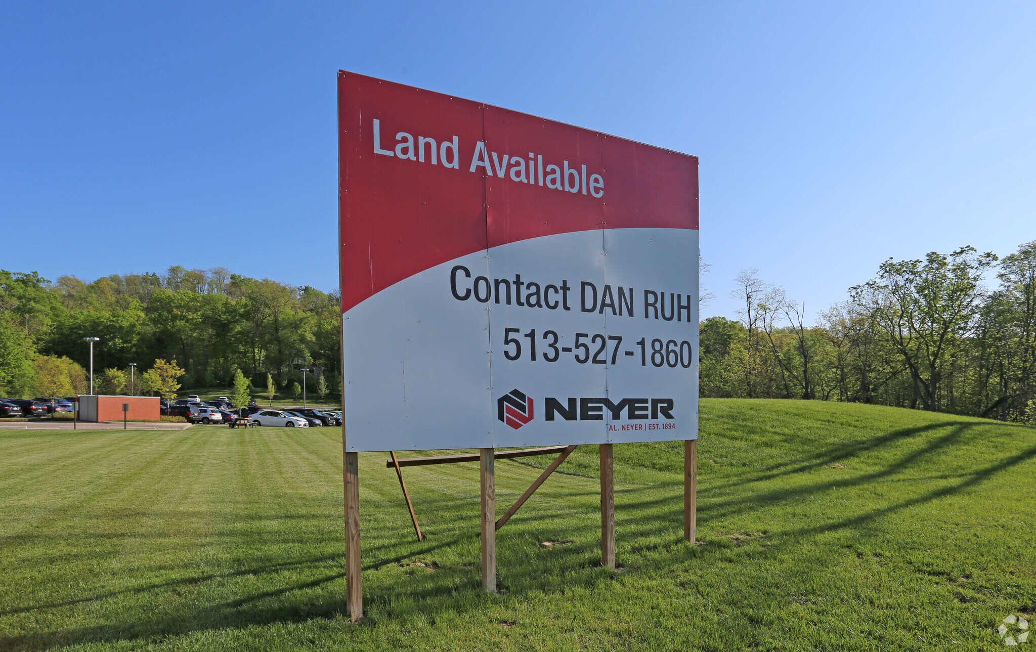 3588 Lucille Dr, Cincinnati, OH for sale Primary Photo- Image 1 of 1