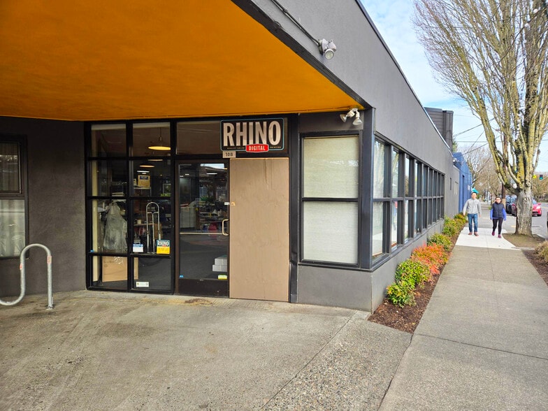 1235 SE Division St, Portland, OR for lease - Building Photo - Image 2 of 13