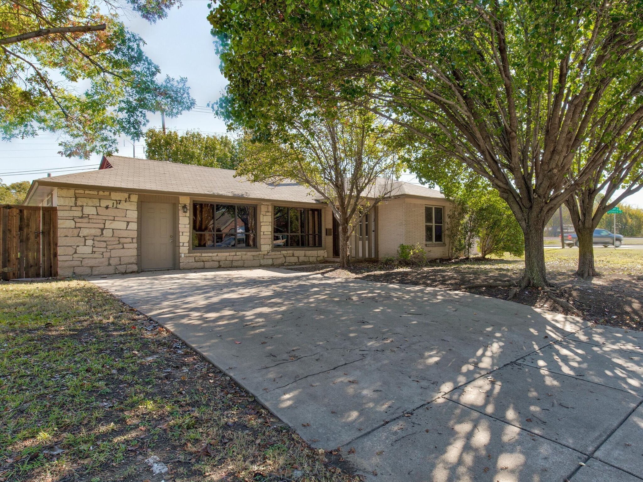 4171 Carolyn Rd, Fort Worth, TX for sale Primary Photo- Image 1 of 9
