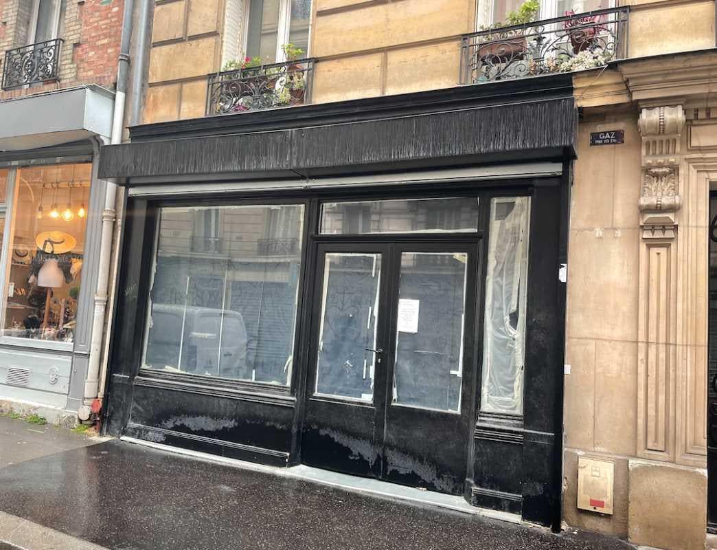 Retail in Paris for lease Building Photo- Image 1 of 16