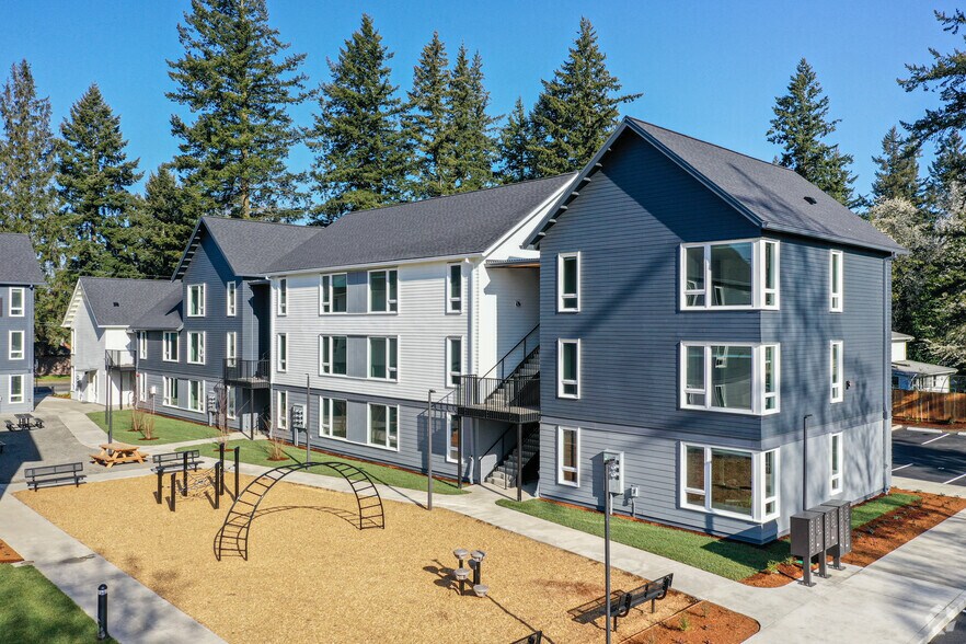 468 SE 202nd Ave, Gresham, OR for sale - Primary Photo - Image 1 of 1