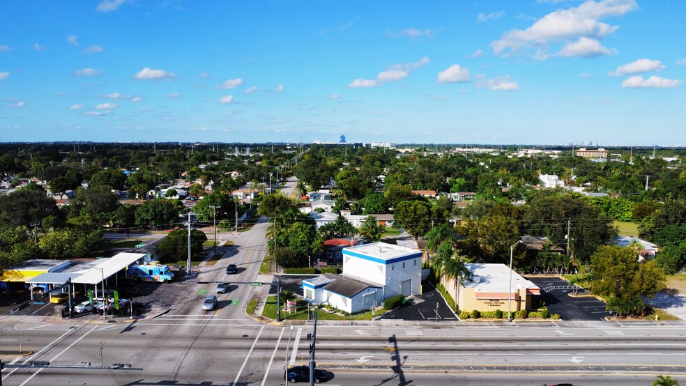 6151 Pembroke Rd, Miramar, FL for lease - Aerial - Image 3 of 4