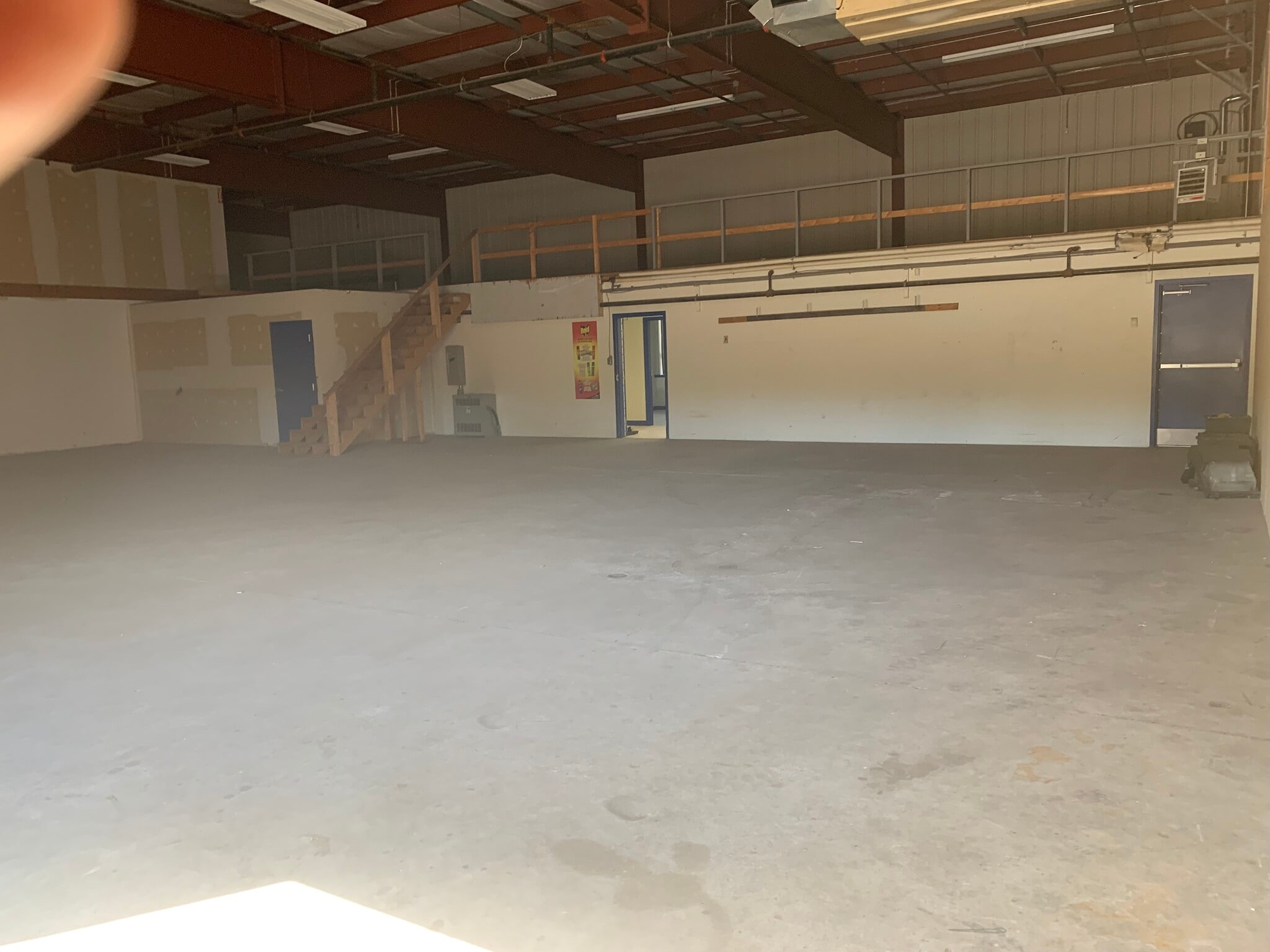 32 Paint St, Port Hawkesbury, NS for lease Interior Photo- Image 1 of 11