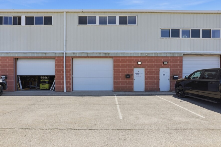 18 Graf Rd, Newburyport, MA for lease - Building Photo - Image 2 of 10