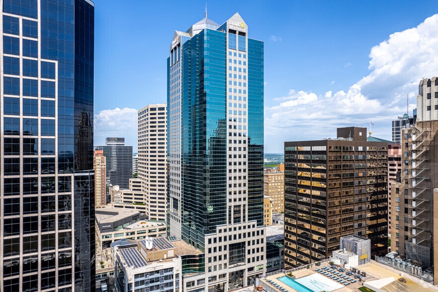 1201 Walnut St, Kansas City, MO 64106 Skyline Collection