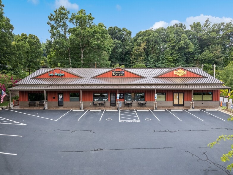 62 Overbrook St, Waynesville, NC for sale - Building Photo - Image 2 of 56