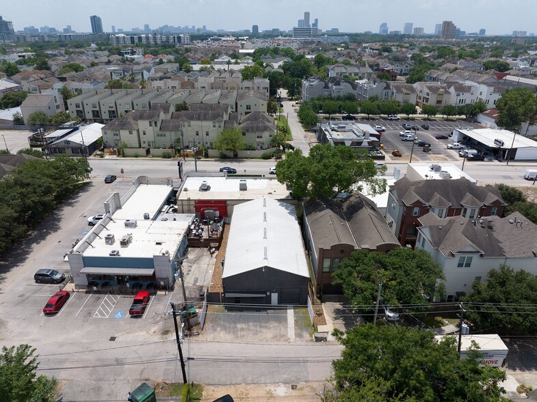 5221 Center St, Houston, TX for lease - Aerial - Image 2 of 8