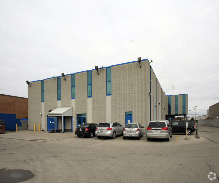 465 Garyray Dr, Toronto, ON for lease - Building Photo - Image 2 of 3