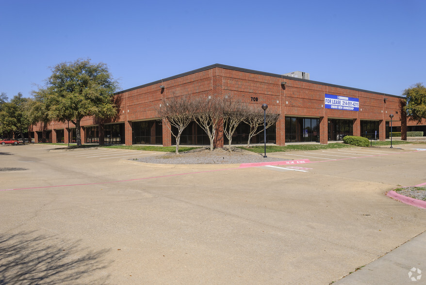 715 N Glenville Dr, Richardson, TX for lease - Building Photo - Image 1 of 4