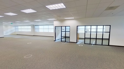 19120 SE 34th St, Vancouver, WA for lease Building Photo- Image 1 of 2