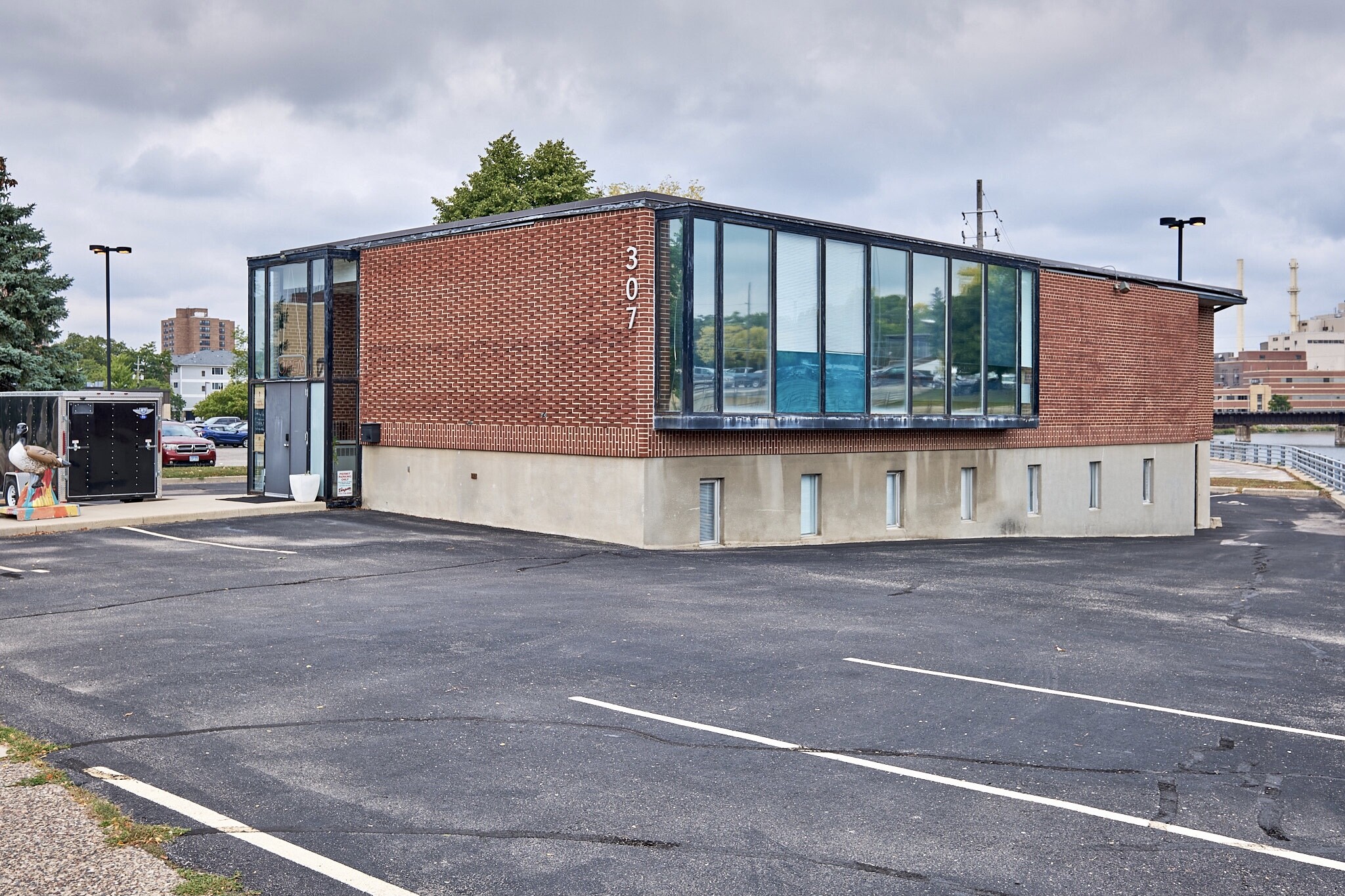 307 E Center St, Rochester, MN for sale Primary Photo- Image 1 of 9