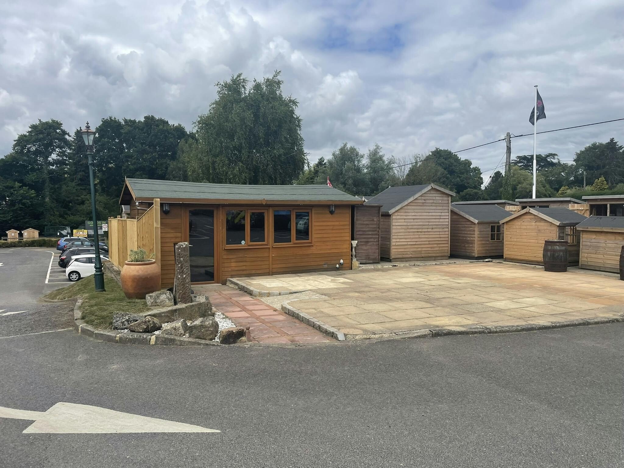 Front Sales Unit Blackbrooks Sedlescombe, Battle for lease Primary Photo- Image 1 of 4