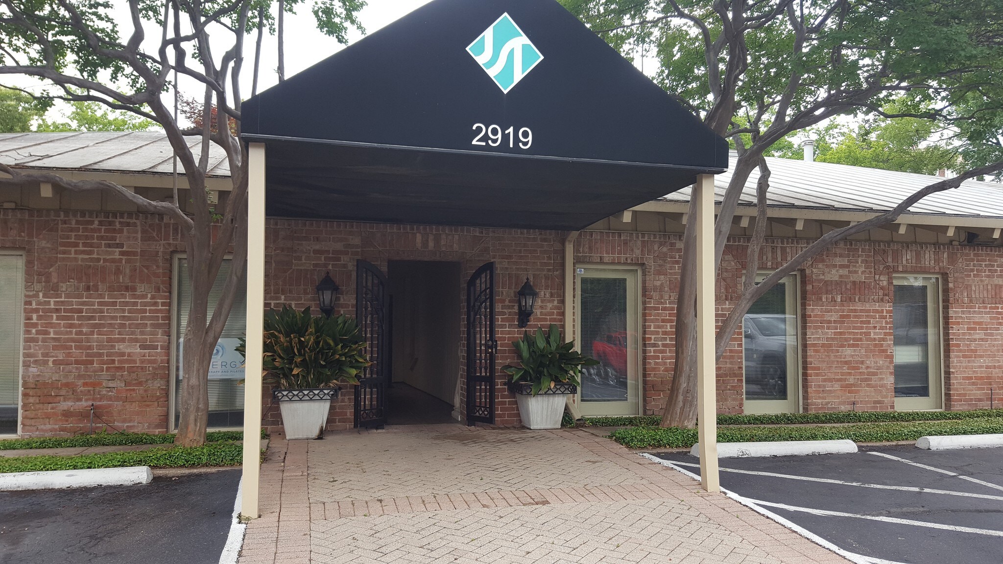 2919 Welborn St, Dallas, TX for sale Building Photo- Image 1 of 1