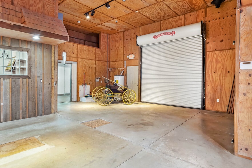 8977 DuPont Blvd, Lincoln, DE for sale - Interior Photo - Image 3 of 48