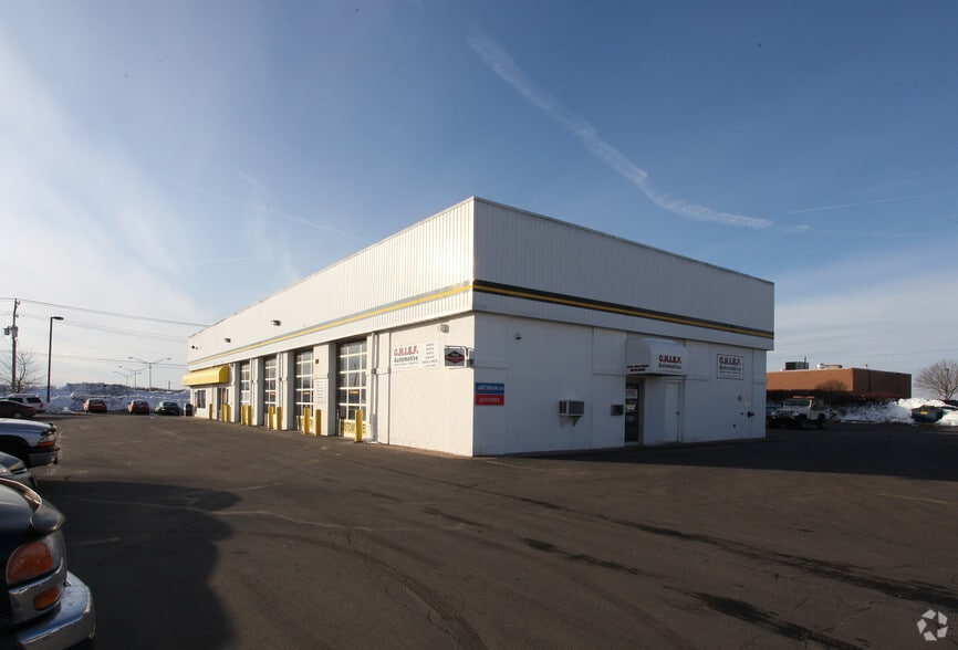 4 National Dr, Windsor Locks, CT for lease - Building Photo - Image 2 of 7