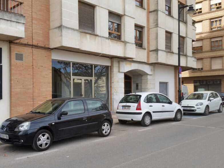 Retail in Ontinyent for lease - Building Photo - Image 2 of 6