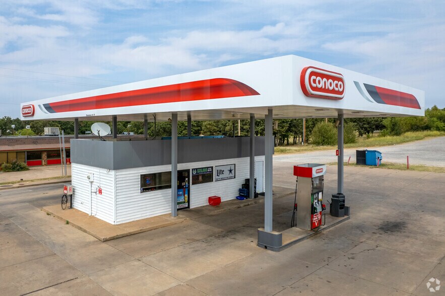 1608 E 1st St, Chandler, OK for sale - Primary Photo - Image 1 of 1