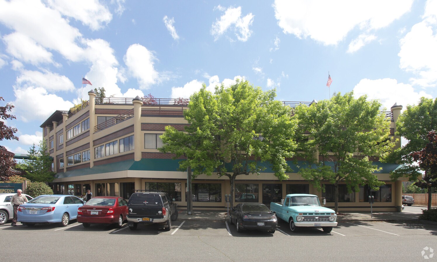 606626 Columbia St NW, Olympia, WA 98501